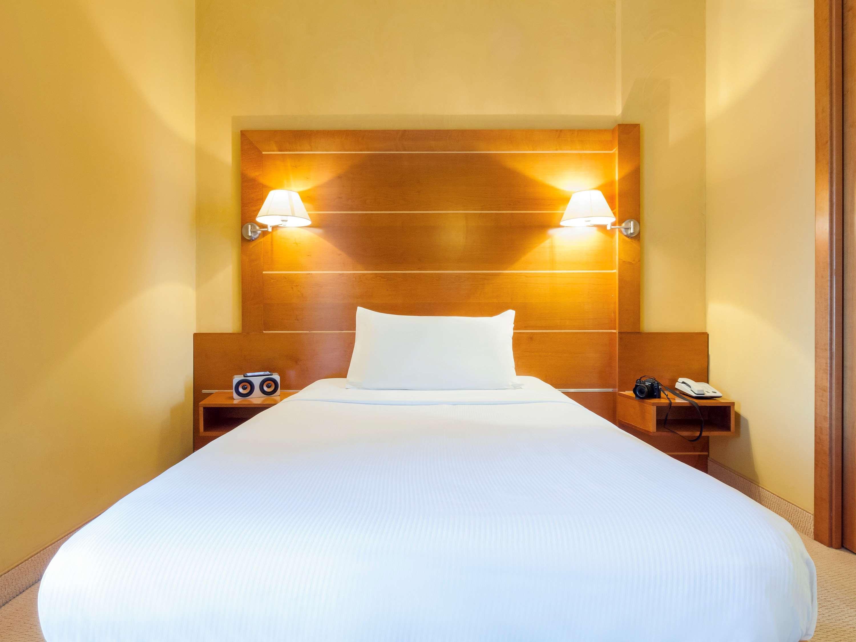 Ibis Styles Bari Giovinazzo Hotel Bagian luar foto