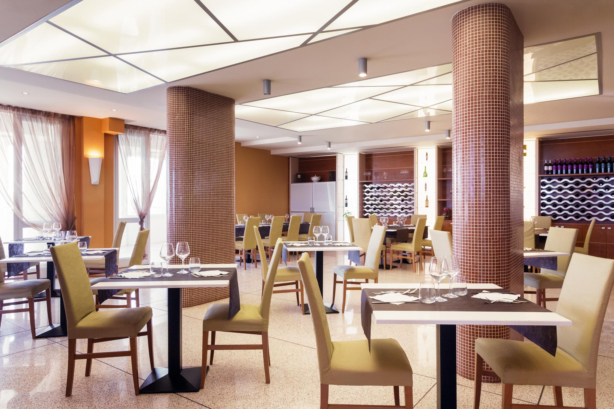Ibis Styles Bari Giovinazzo Hotel Bagian luar foto