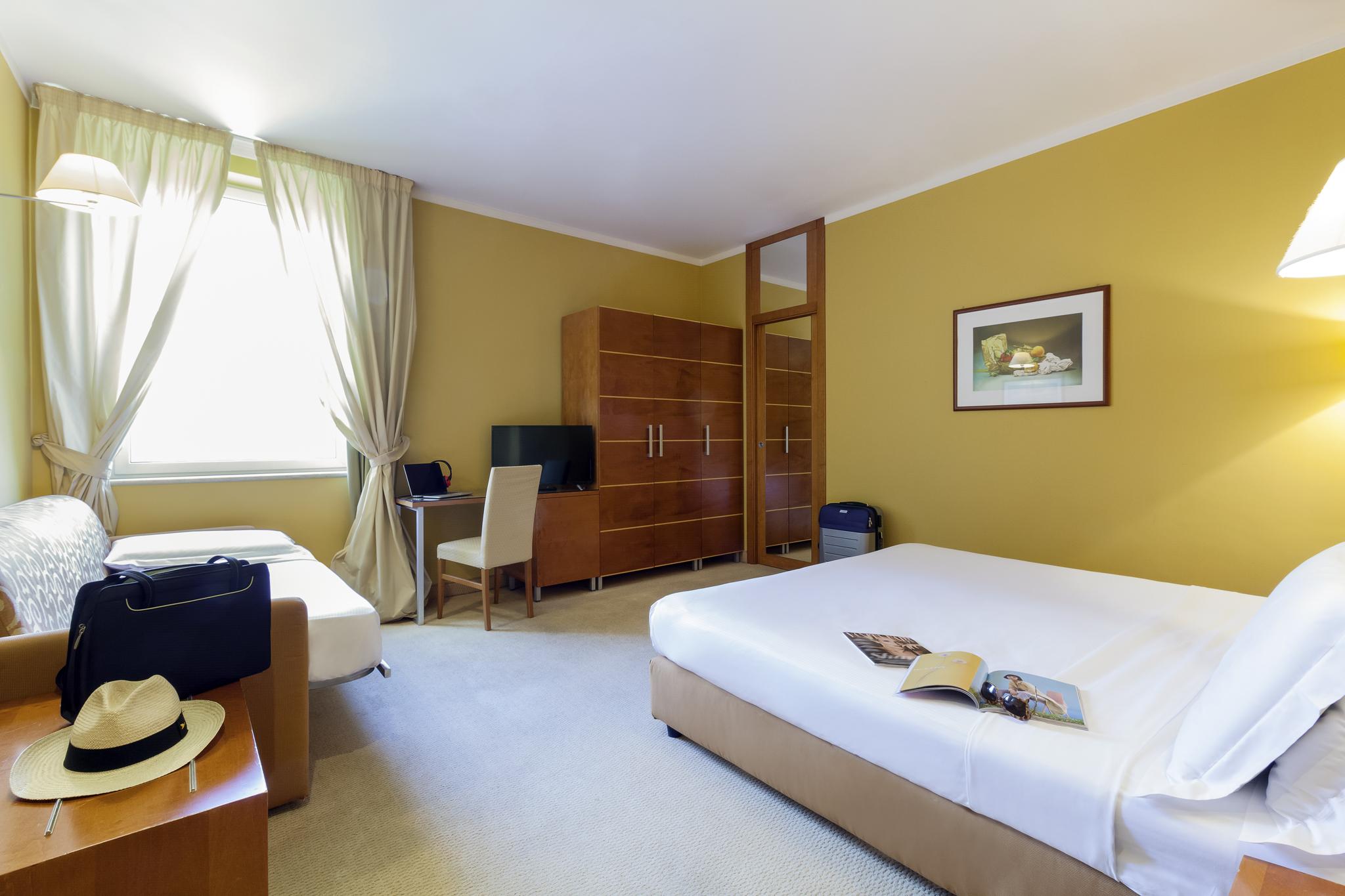 Ibis Styles Bari Giovinazzo Hotel Bagian luar foto