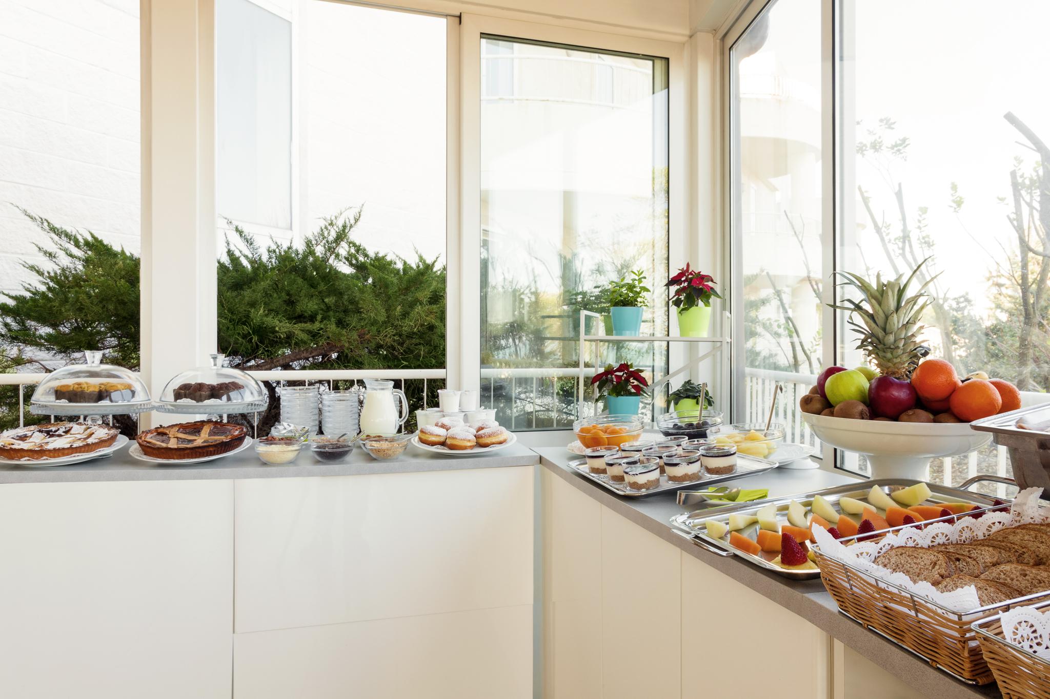 Ibis Styles Bari Giovinazzo Hotel Bagian luar foto