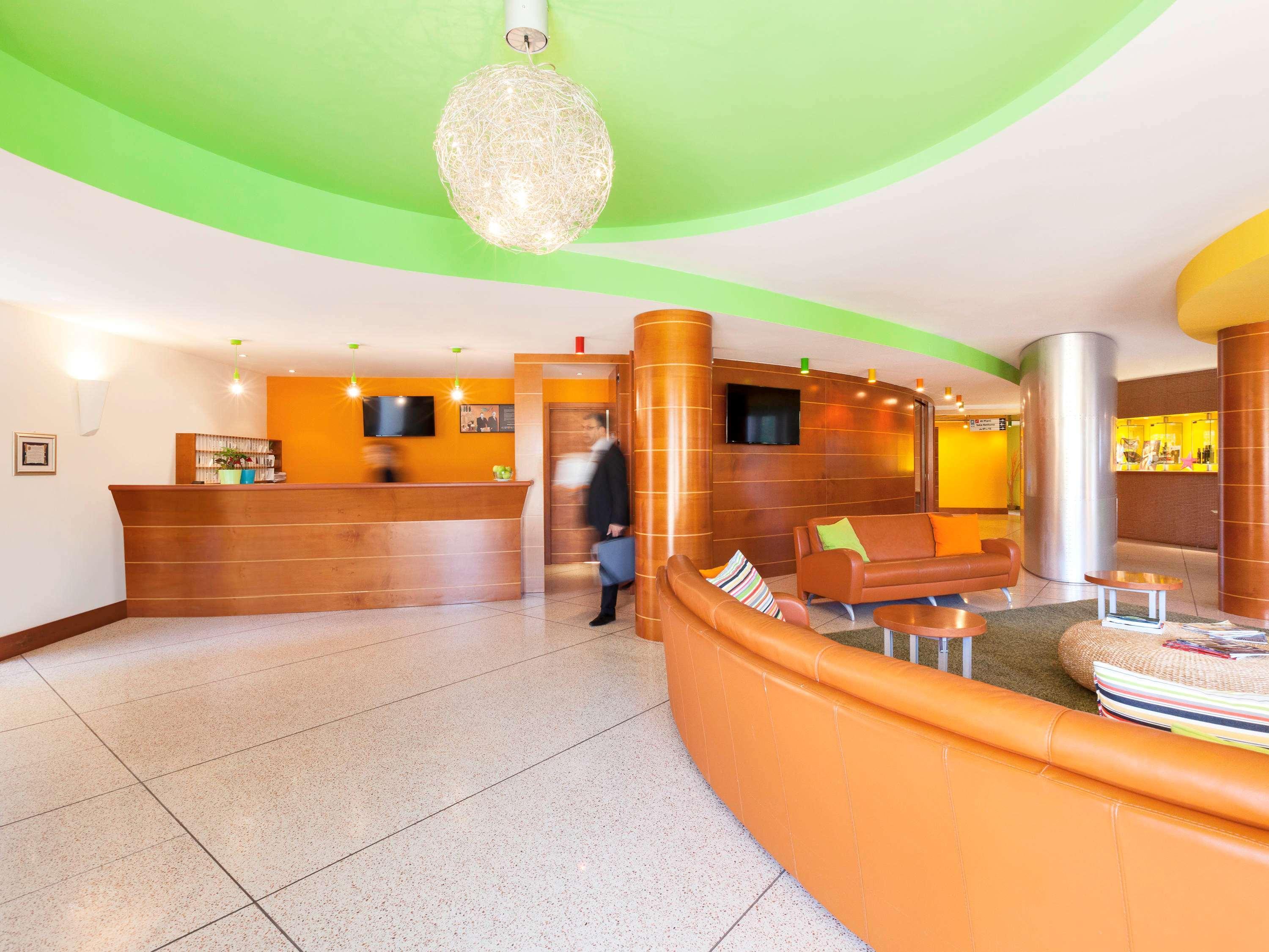Ibis Styles Bari Giovinazzo Hotel Bagian luar foto
