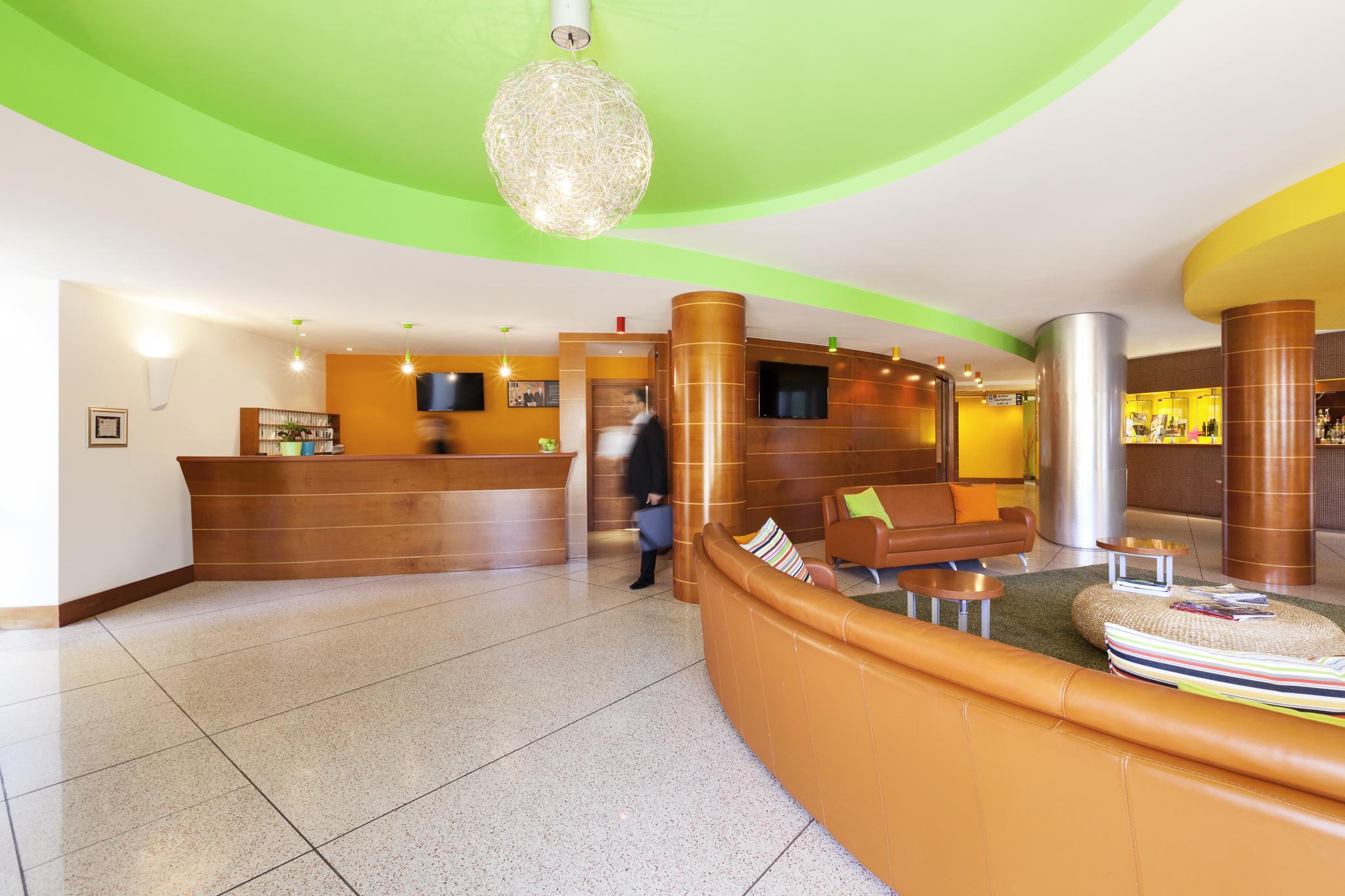 Ibis Styles Bari Giovinazzo Hotel Bagian luar foto