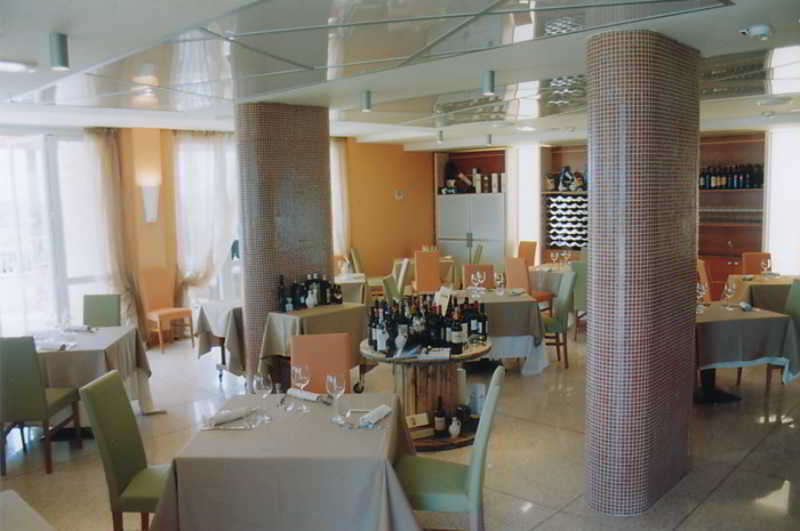 Ibis Styles Bari Giovinazzo Hotel Restoran foto