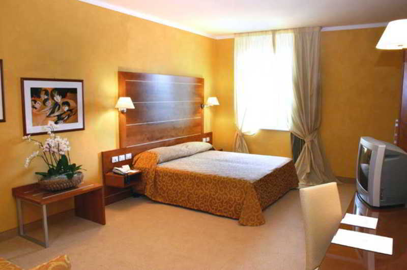 Ibis Styles Bari Giovinazzo Hotel Bagian luar foto