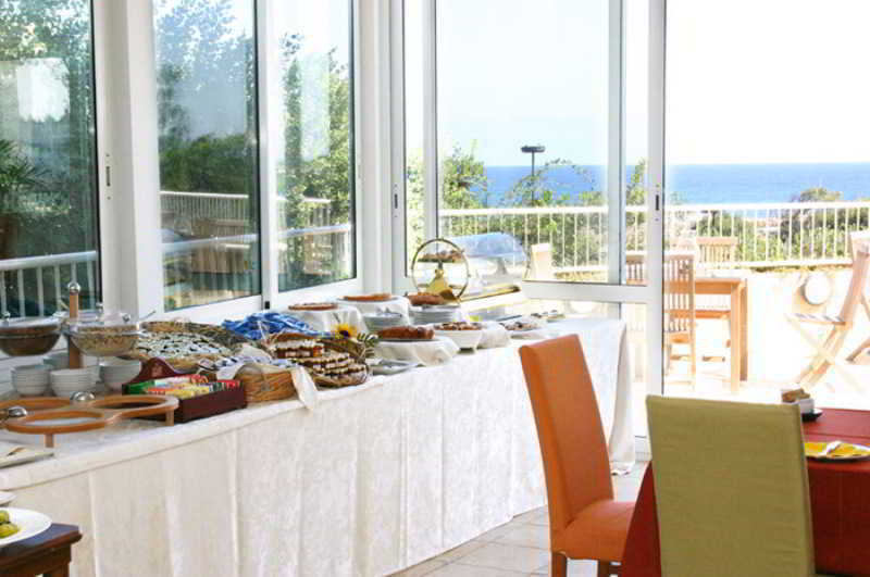 Ibis Styles Bari Giovinazzo Hotel Bagian luar foto