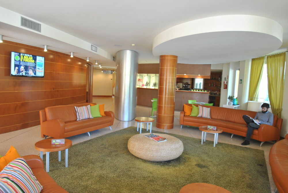 Ibis Styles Bari Giovinazzo Hotel Bagian luar foto