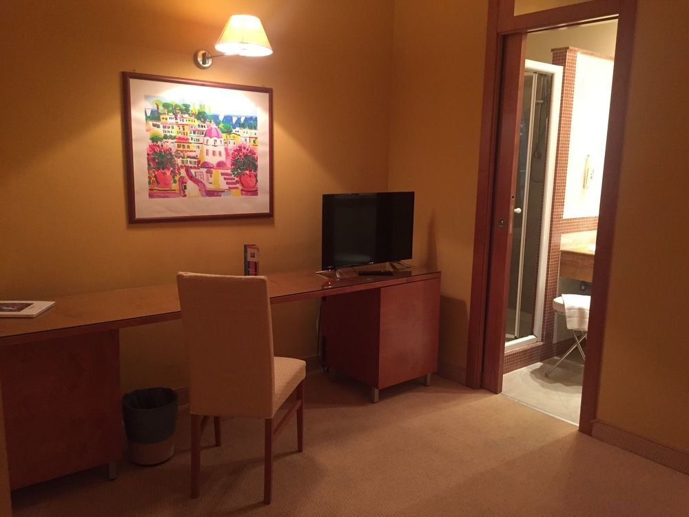 Ibis Styles Bari Giovinazzo Hotel Bagian luar foto