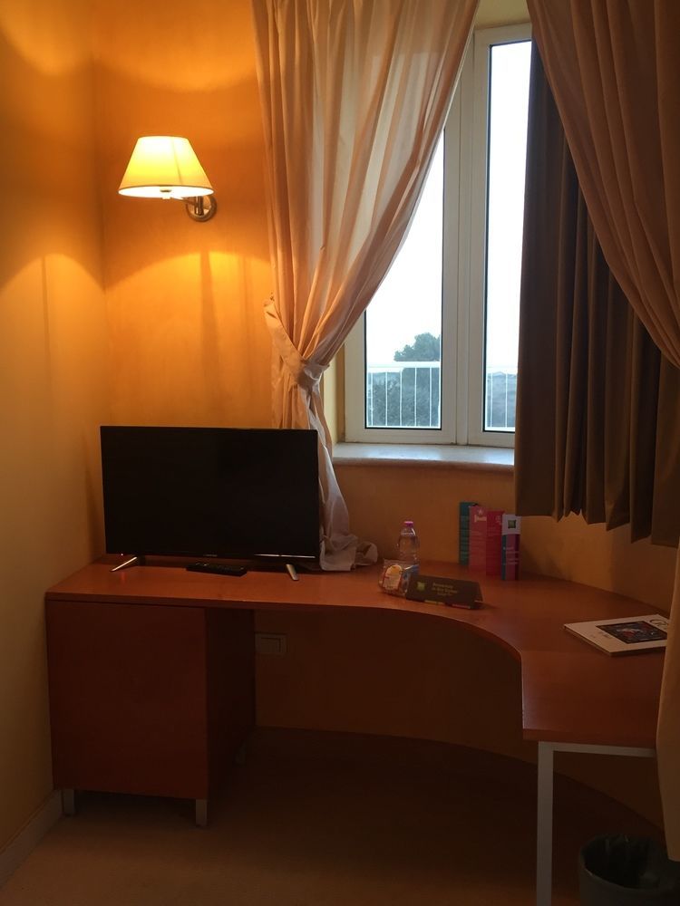 Ibis Styles Bari Giovinazzo Hotel Bagian luar foto